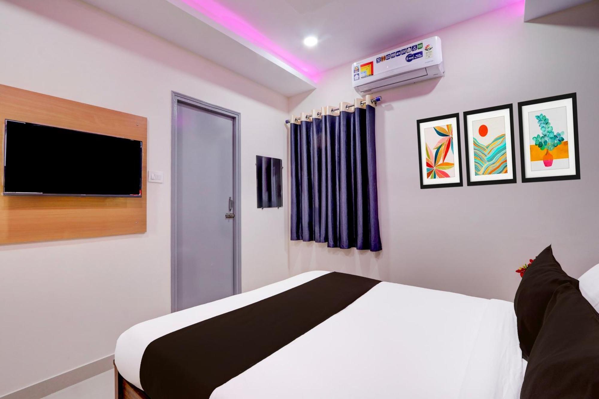 Super Townhouse Nanak Ram Guda Near Waverock Sez Hyderabad Luaran gambar