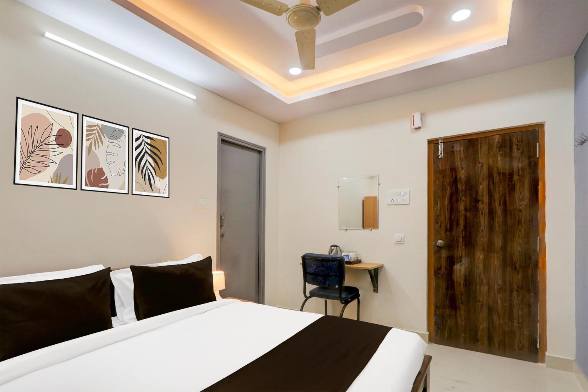 Super Townhouse Nanak Ram Guda Near Waverock Sez Hyderabad Luaran gambar